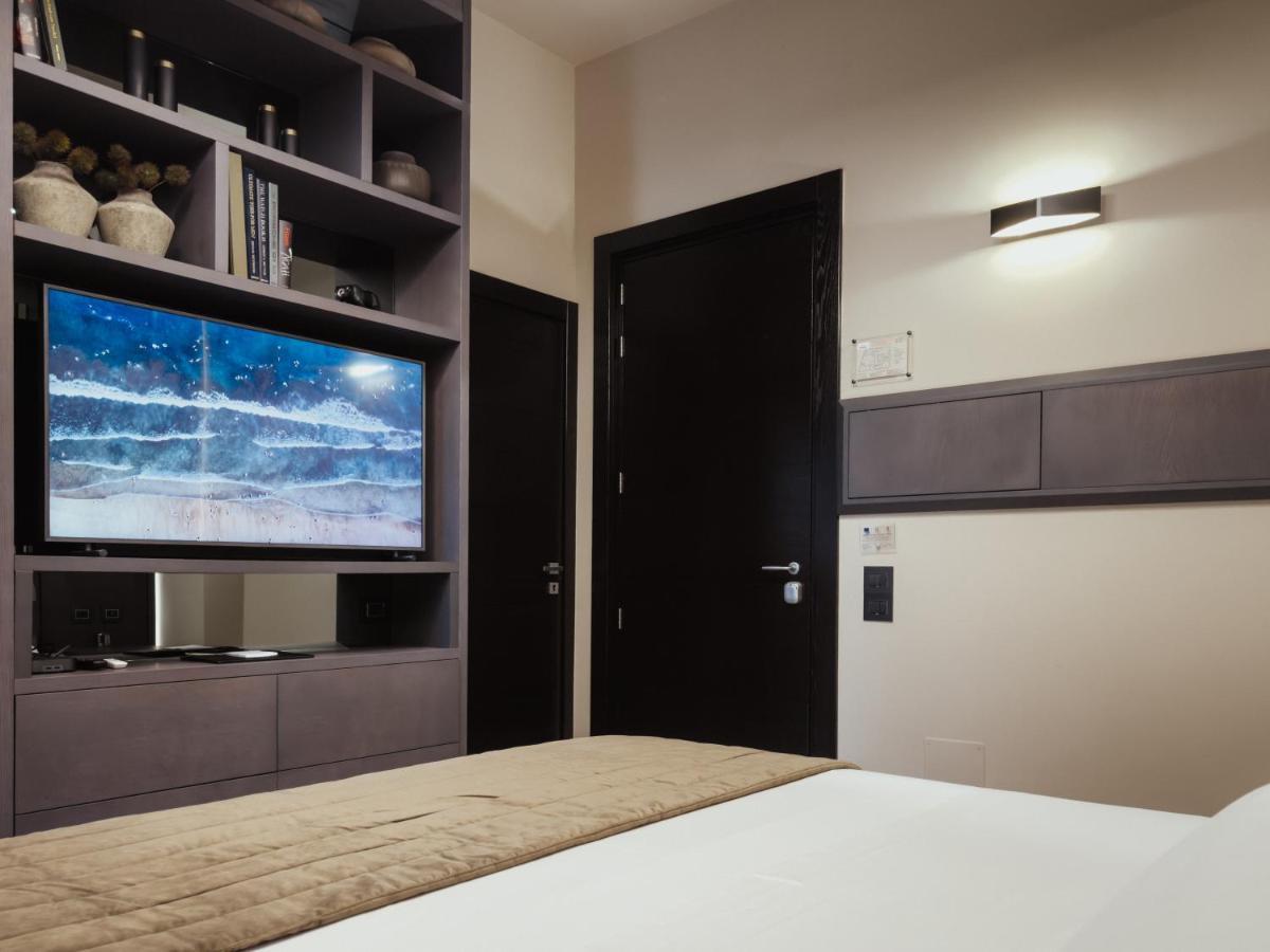 Casa 300Mila Hotel เลชเช ภายนอก รูปภาพ